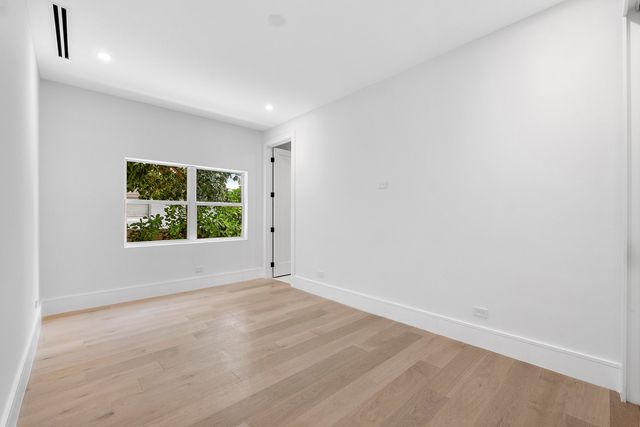 303 SW 14TH Place, Boca Raton, FL 33432