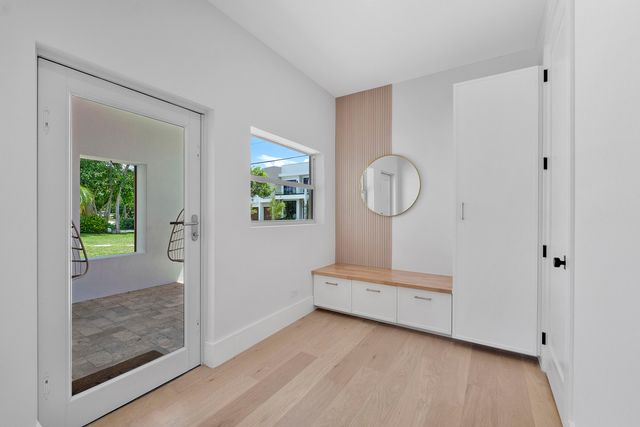 303 SW 14TH Place, Boca Raton, FL 33432