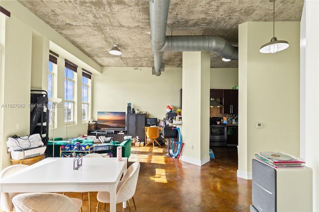 1789 NE Miami Gardens Dr W403, Miami, FL 33179