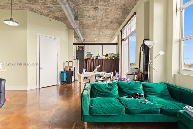 1789 NE Miami Gardens Dr W403, Miami, FL 33179