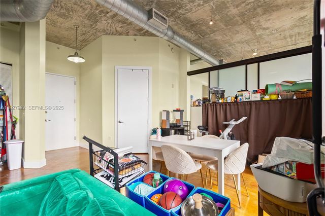 1789 NE Miami Gardens Dr W403, Miami, FL 33179