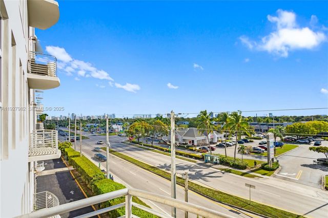 1789 NE Miami Gardens Dr W403, Miami, FL 33179