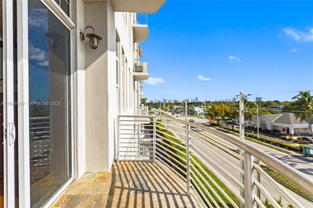 1789 NE Miami Gardens Dr W403, Miami, FL 33179