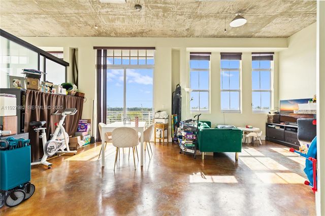 1789 NE Miami Gardens Dr W403, Miami, FL 33179