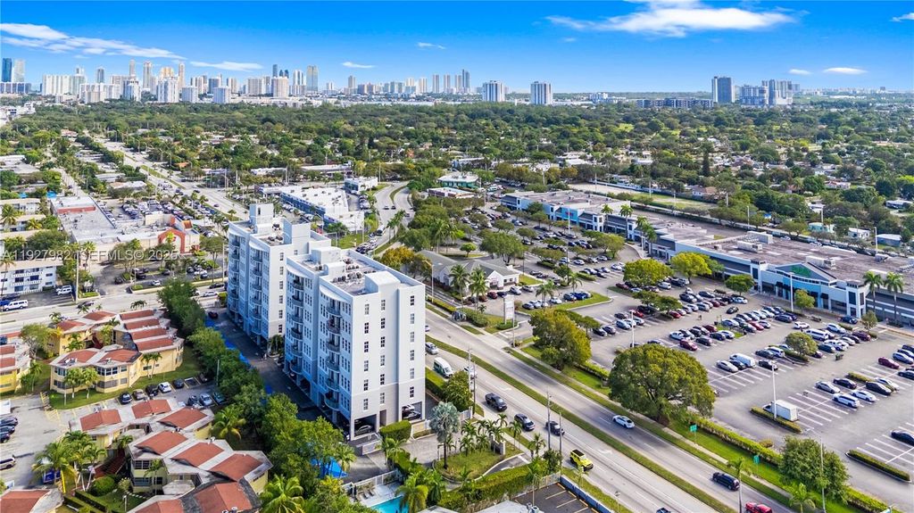 1789 NE Miami Gardens Dr W403, Miami, FL 33179