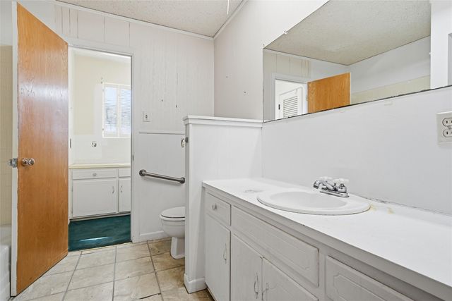 8701 Midway Drive, Woodway, TX 76712