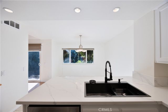 716 Blue Oak, Newbury Park, CA 91320