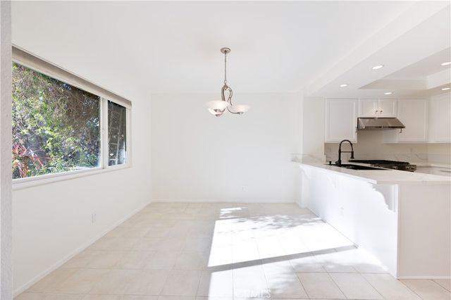 716 Blue Oak, Newbury Park, CA 91320