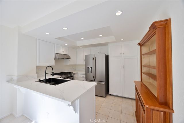 716 Blue Oak, Newbury Park, CA 91320