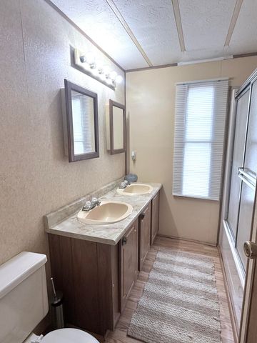 1390 Brantley Avenue, Summerton, SC 29148