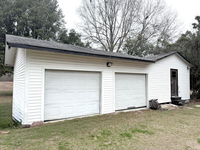 1390 Brantley Avenue, Summerton, SC 29148