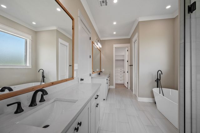 1054 Waters Edge Drive, Denison, TX 75020
