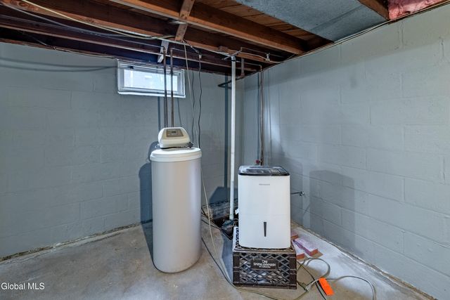 1231 Sumner Avenue, Schenectady, NY 12309