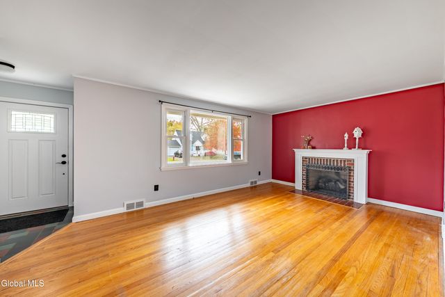 1231 Sumner Avenue, Schenectady, NY 12309