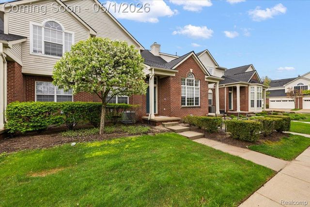 27204 Chantel Drive, Commerce Charter Township, MI 48390