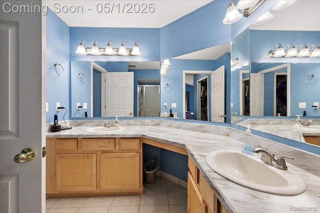27204 Chantel Drive, Commerce Charter Township, MI 48390
