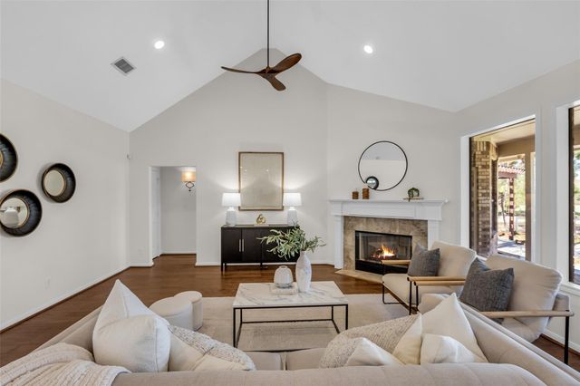 10522 Serenity Sound, Magnolia, TX 77354