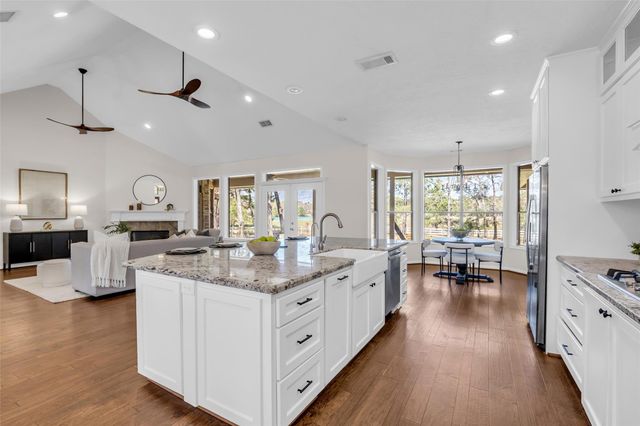 10522 Serenity Sound, Magnolia, TX 77354