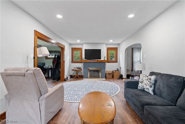 2206 S Linden Avenue, Alliance, OH 44601