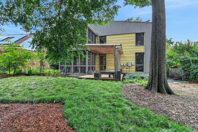 4737 Puffer Road, Downers Grove, IL 60515