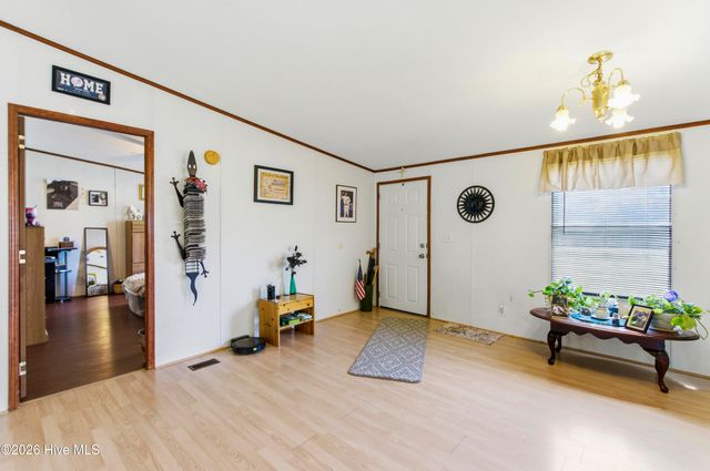 275 Folkstone Road, Holly Ridge, NC 28445