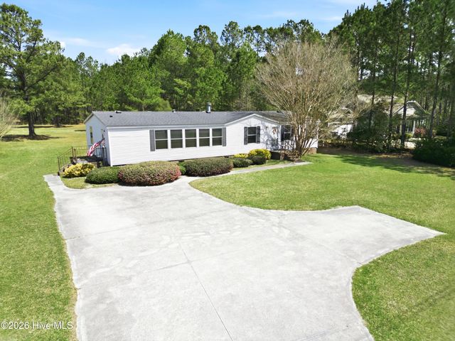 275 Folkstone Road, Holly Ridge, NC 28445