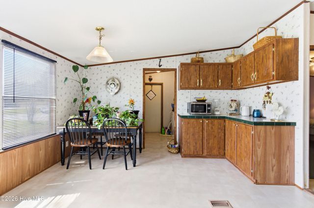 275 Folkstone Road, Holly Ridge, NC 28445