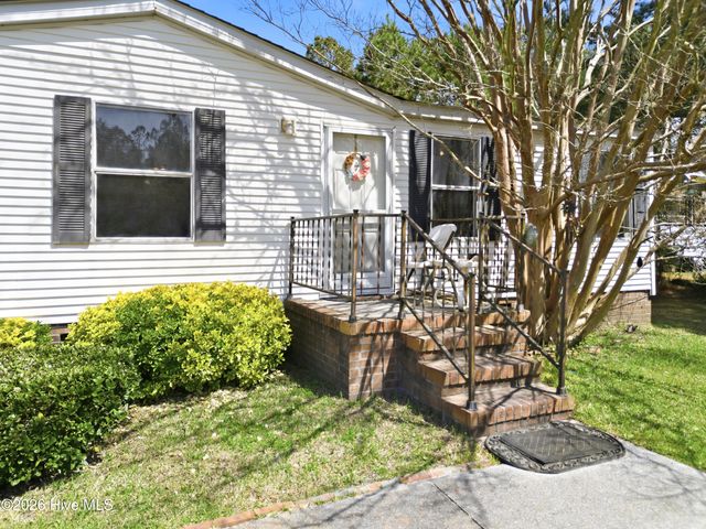 275 Folkstone Road, Holly Ridge, NC 28445
