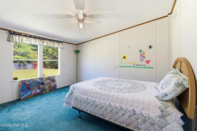 275 Folkstone Road, Holly Ridge, NC 28445