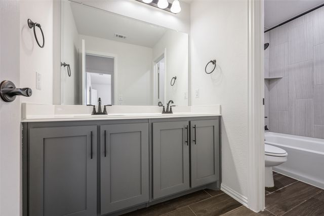 1305 Alexander Drive, Mckinney, TX 75071