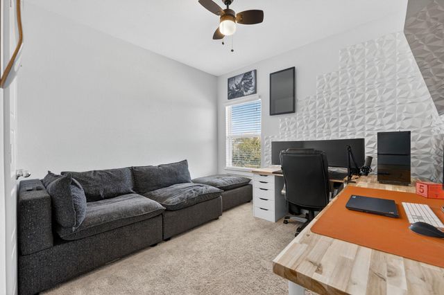 2206 Hermia ST 33, Austin, TX 78741