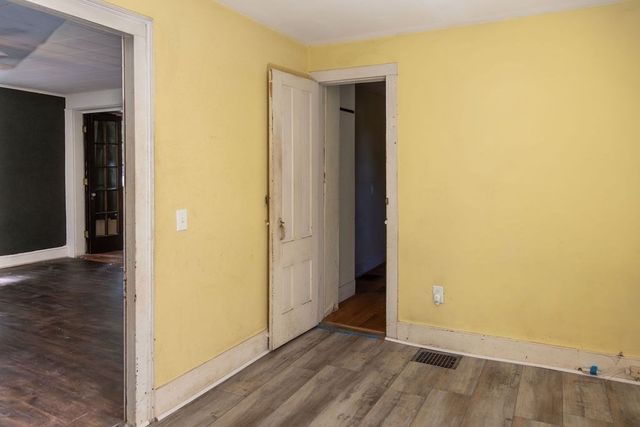 59 River St, Bernardston, MA 01337