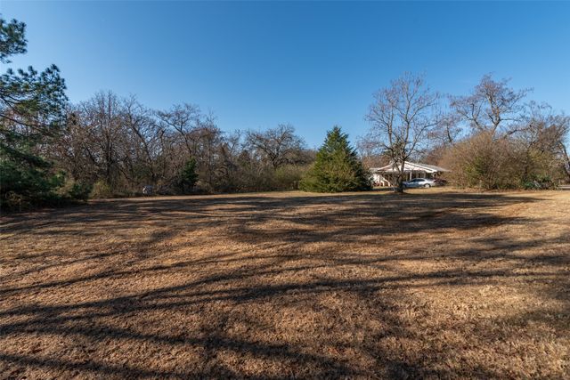 2104 & 2112 Peterson Road, Denison, TX 75021