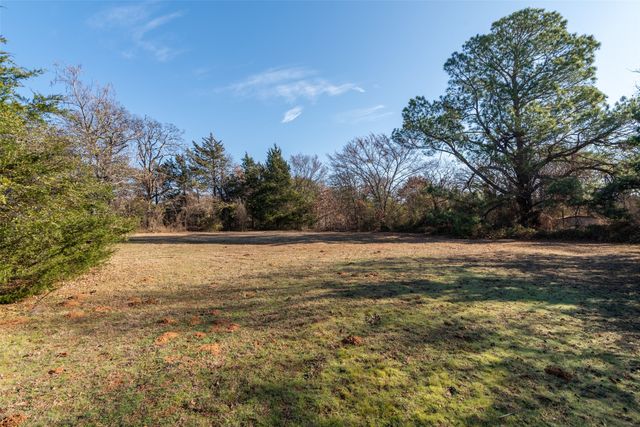 2104 & 2112 Peterson Road, Denison, TX 75021