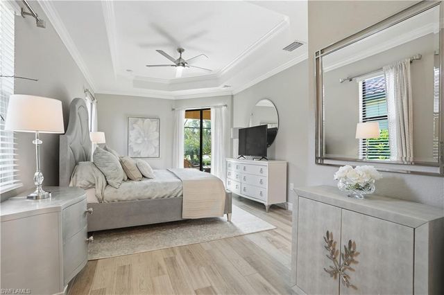 28091 Foxrock CT, Bonita Springs, FL 34135