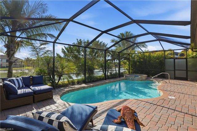 28091 Foxrock CT, Bonita Springs, FL 34135