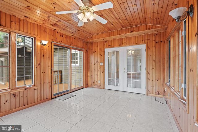 5 LONGWORTH CT, Gaithersburg, MD 20879