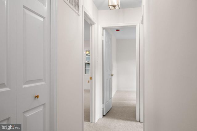 5 LONGWORTH CT, Gaithersburg, MD 20879