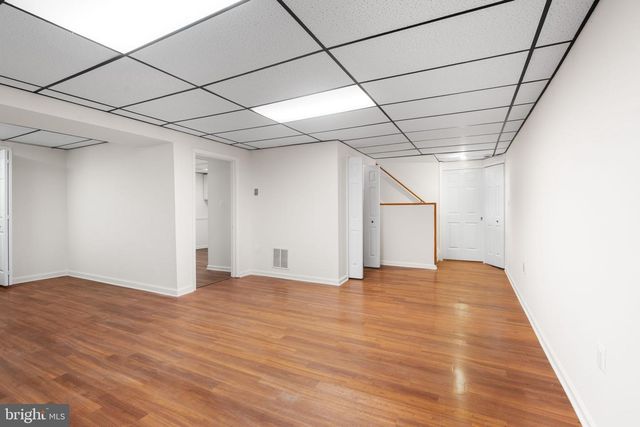 5 LONGWORTH CT, Gaithersburg, MD 20879