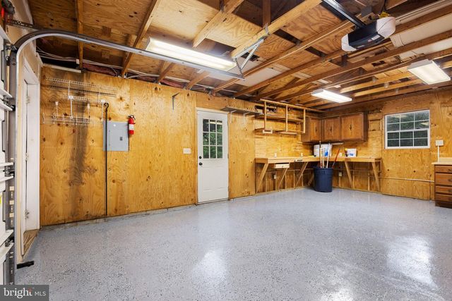 5 LONGWORTH CT, Gaithersburg, MD 20879