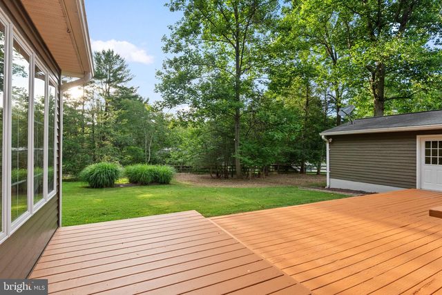 5 LONGWORTH CT, Gaithersburg, MD 20879