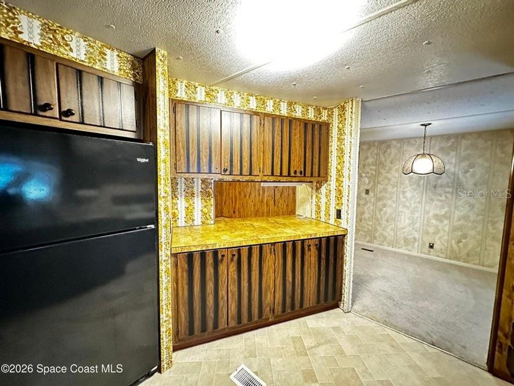 Image 5 of property listing at 4175 HESS AVENUE, Cocoa, FL 32926