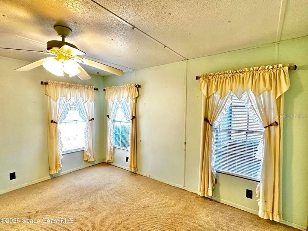 Image 7 of property listing at 4175 HESS AVENUE, Cocoa, FL 32926