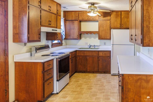 1412 W 11th Street, Junction City, KS 66441