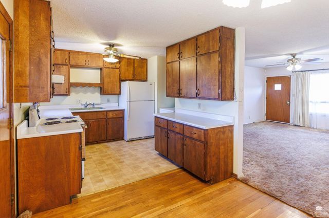 1412 W 11th Street, Junction City, KS 66441
