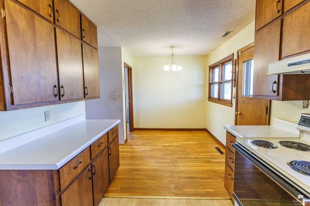 1412 W 11th Street, Junction City, KS 66441