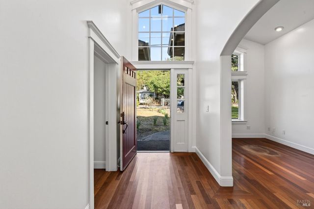 105 Hooker Ave, Sonoma, CA 95476