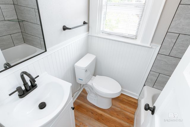 1300 Illinois Street, Mobile, AL 36604