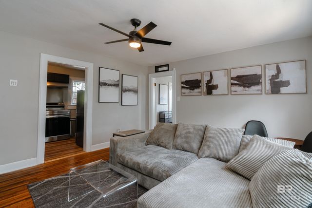 1300 Illinois Street, Mobile, AL 36604