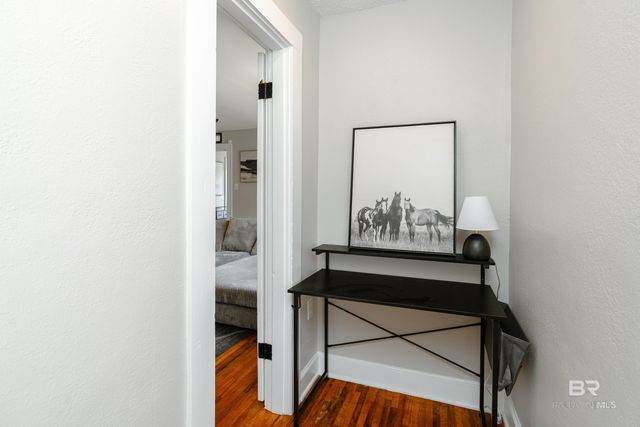 1300 Illinois Street, Mobile, AL 36604